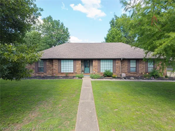 10117 Jenny Lind Rd, Fort Smith, AR 72908