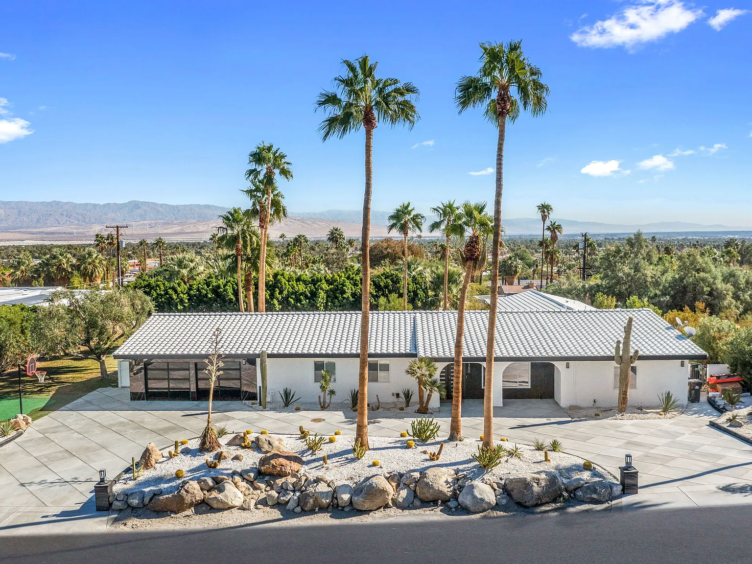 5 bed, 2952 sqft, $7,500 — Photo 3