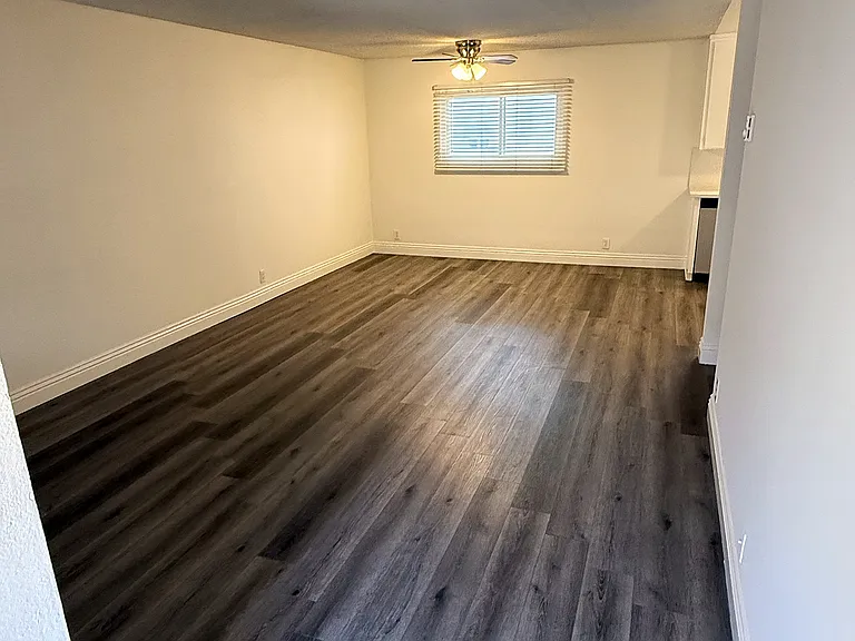 840 Main St #12 — Photo 5