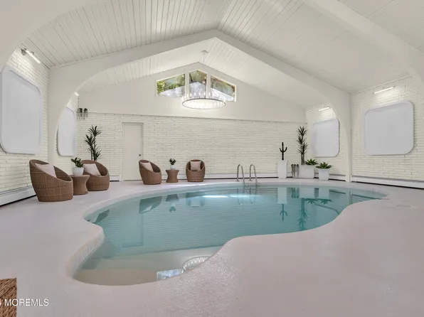 7 S Lakeview Drive, Jackson, NJ 08527