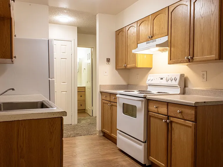 Big Horn Apartments — Photo 19