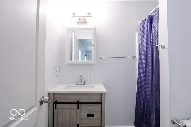 945 Cecil Ave — Photo 11