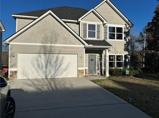 101 Waters Edge Pkwy, Temple, GA 30179