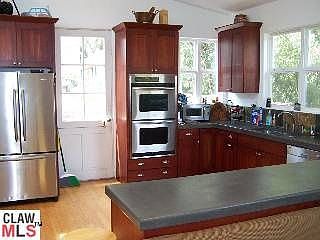 1st image of 19543 Grand View Dr