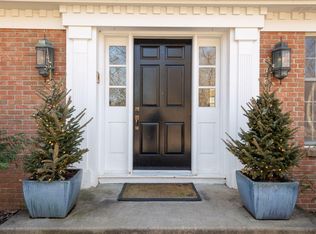 425 Ferndale Rd N, Wayzata, MN 55391