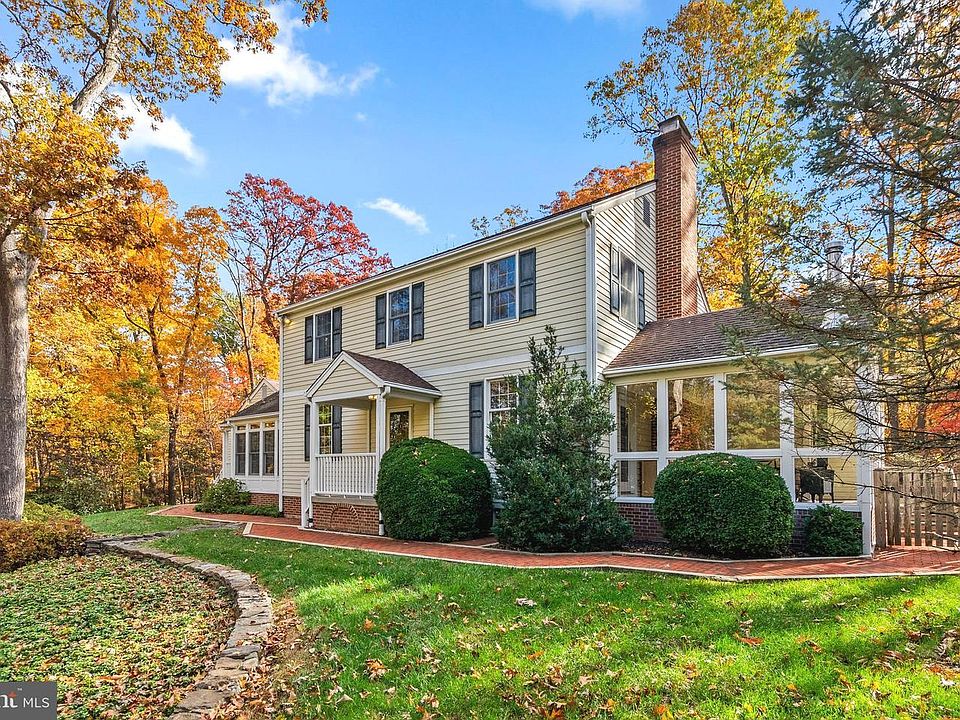 1st image of 15720 Comus Rd