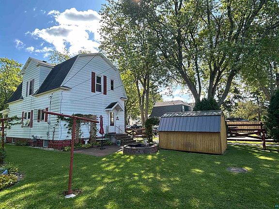 5th image of 2441 Ogden Ave