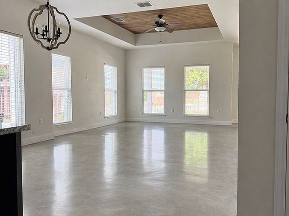 3rd image of 1342 Hanz Dr