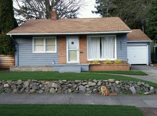8905 SE Yamhill St, Portland, OR 97216