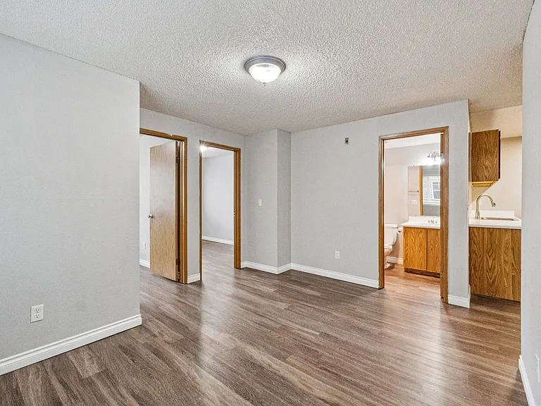 Westwood Apartments — Photo 167