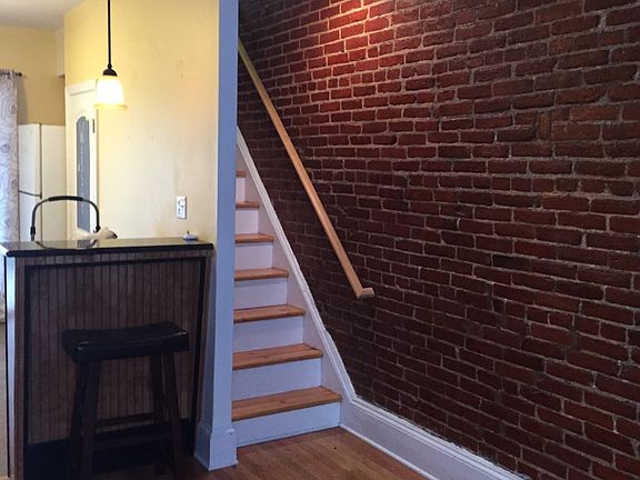 4th image of 868 N Bailey St #House