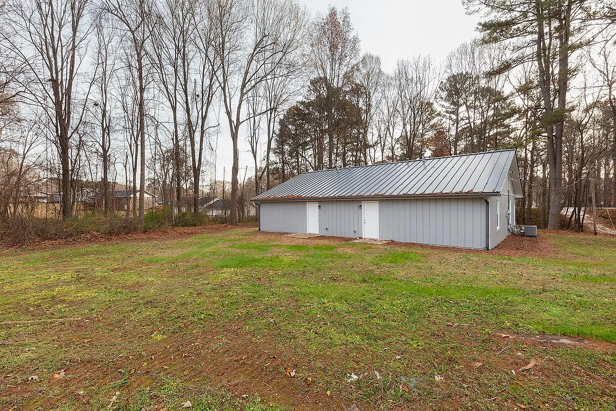 Building Photo - 4325 E Paulding Dr #A