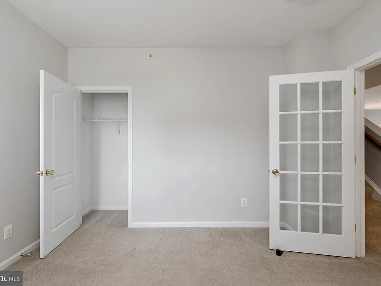 13960 Greendale Dr — Photo 32