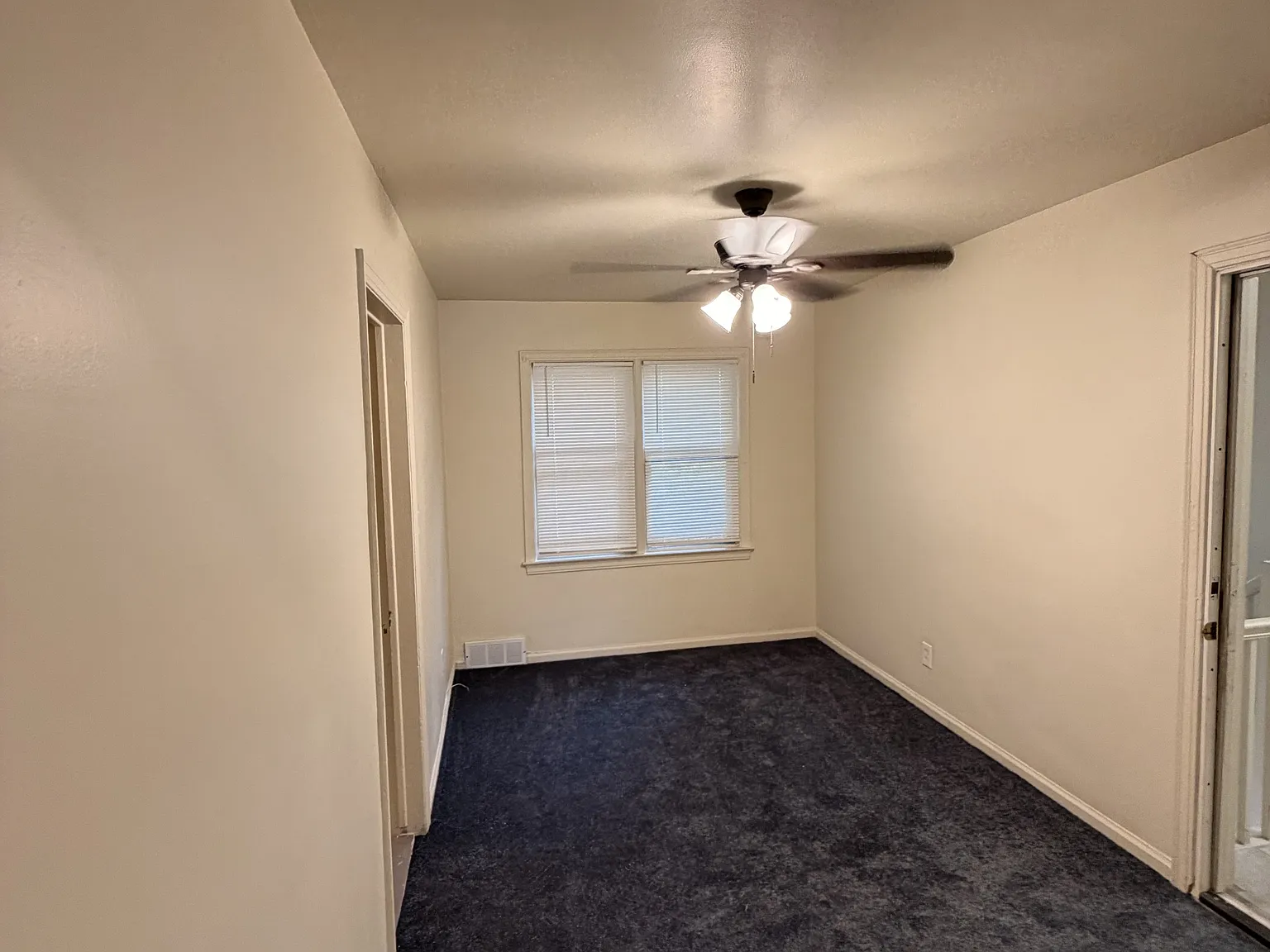 9384 Rutherford Street - 3 — Photo 4