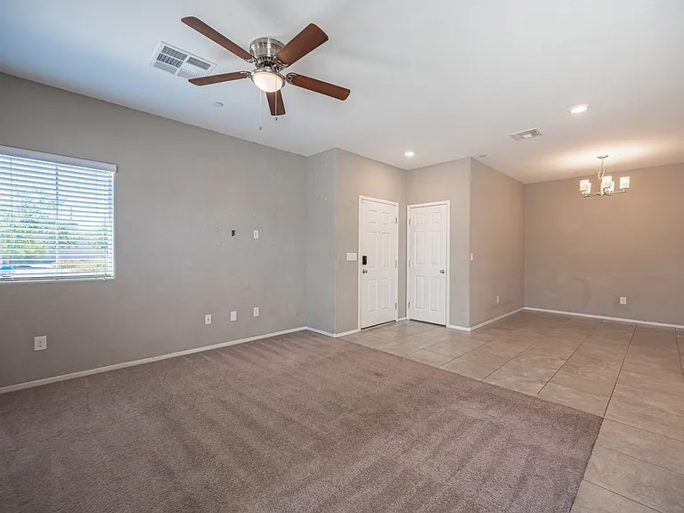 2715 Amazing Meadows Ave — Photo 8