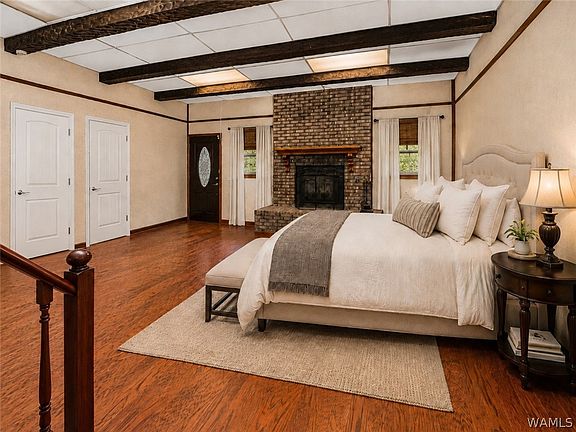 3rd image of 2506 Cottondale Ln