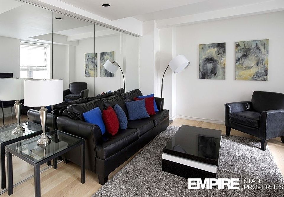 1st image of 150 W 51st St APT 809