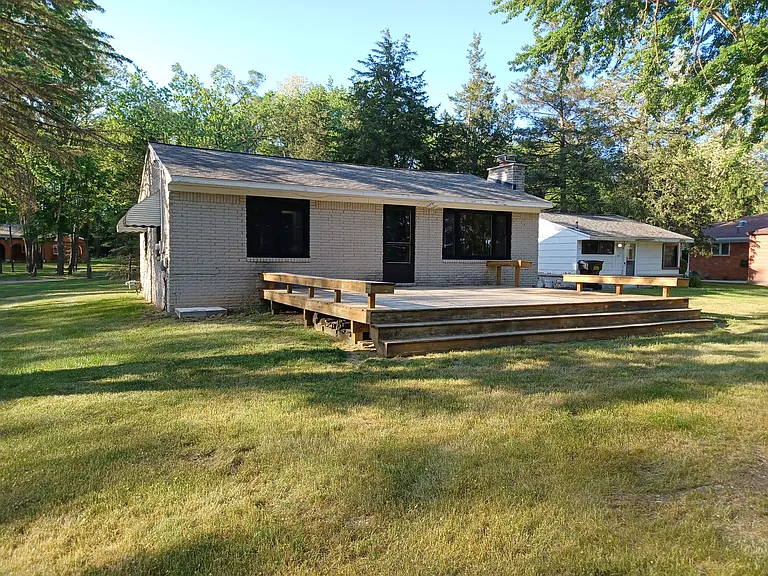 11546 Sumpter Rd — Photo 6