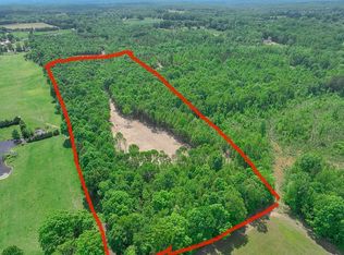 2740 Wyo Rd, Yadkinville, NC 27055