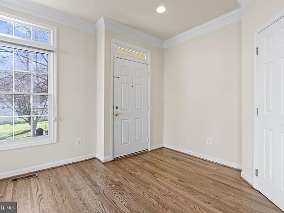 4th image of 8882 Ashgrove House Ln