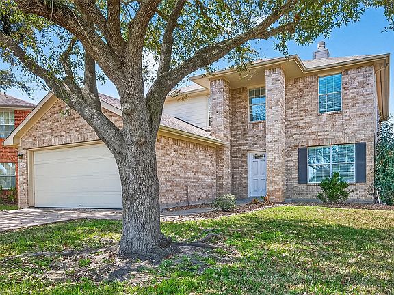 3rd image of 3807 Brook Garden Ln