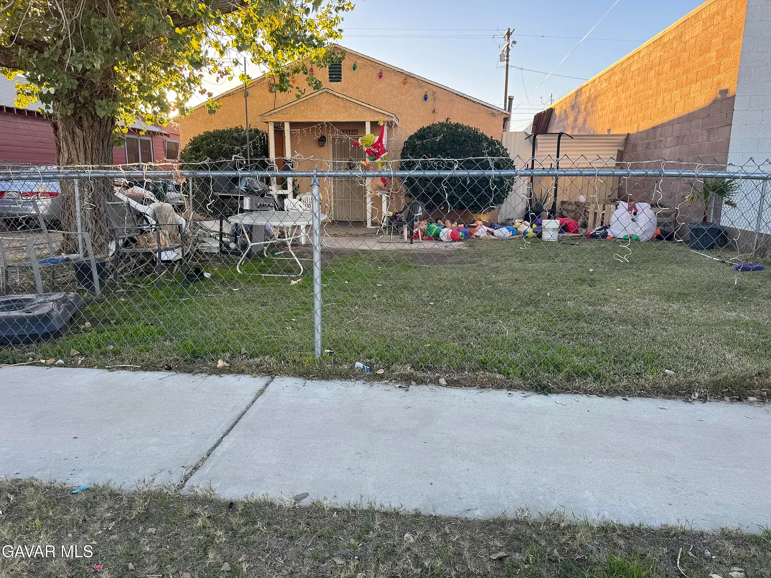 45131 Trevor Ave photo 1