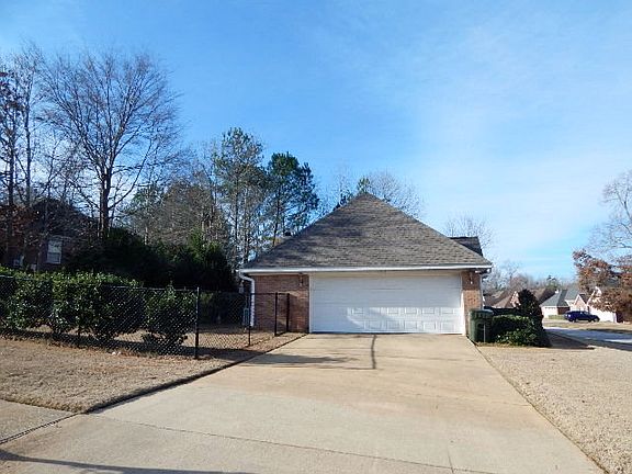Side entry garage