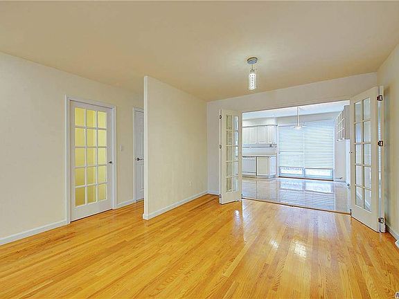 5th image of 240-71 67th Ave