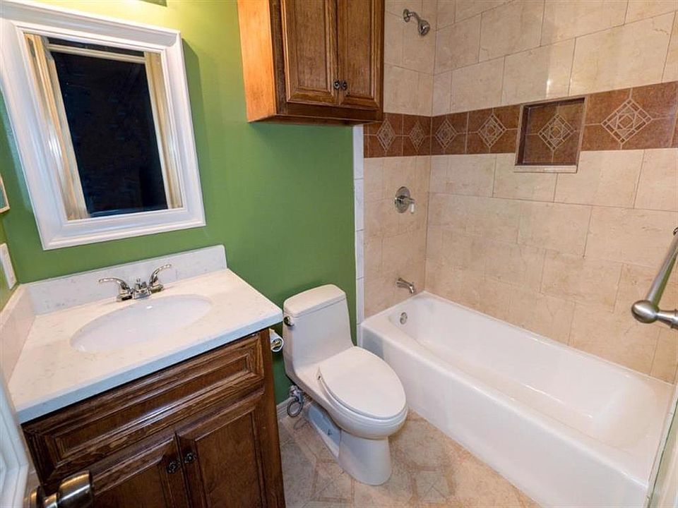 1st image of 3226 Trail Lake Dr