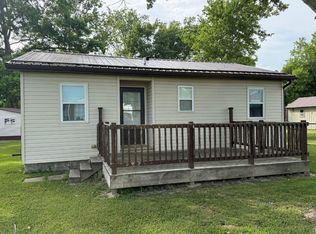 9845 E Jackson St, Otwell, IN 47564