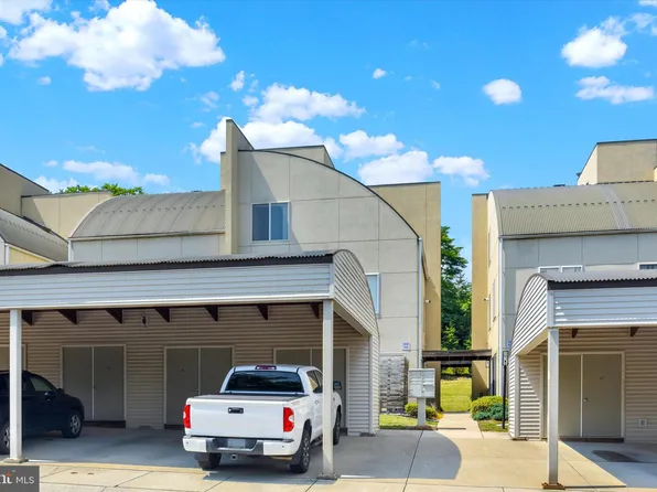 110 Blue Ridge Cir, Harrisburg, PA 17110