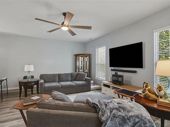 5th image of 224 Breccia Ln #218