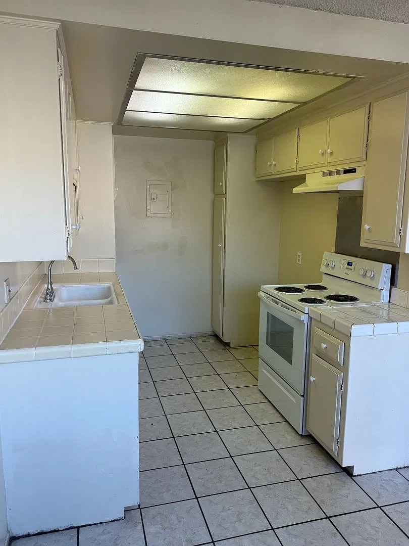 1225-1245 North El Dorado Ave. — Photo 2
