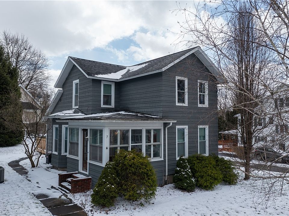 1st image of 7 Terrace Pl
