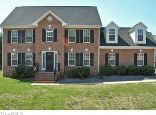 6138 Hanes Way, Clemmons, NC 27012