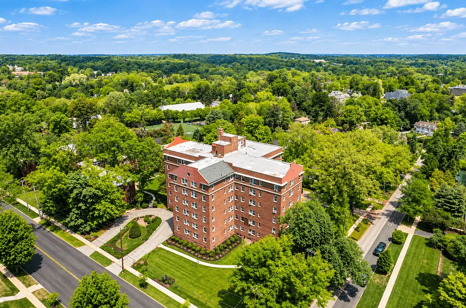 Mermont Plaza