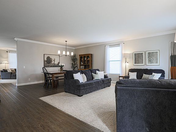 3rd image of 2110 S River Rock Dr