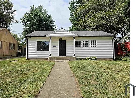 3 bed, 828 sqft, $1,550 — Photo 2