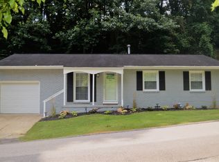 840 Overbrook Rd, Charleston, WV 25314