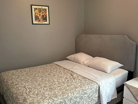 5th image of 4148 Victoria Ave