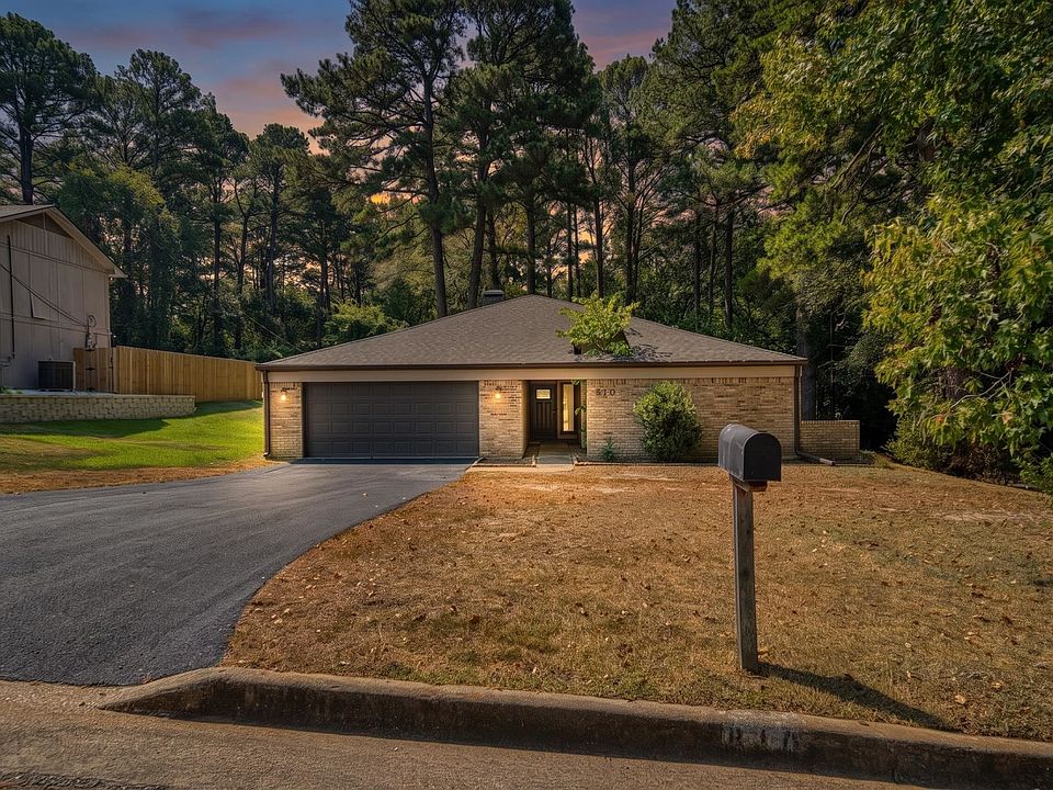 1st image of 810 Redbud Ln