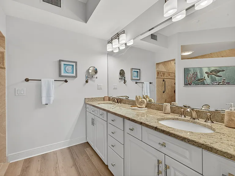 1001 Arbor Lake Dr — Photo 18