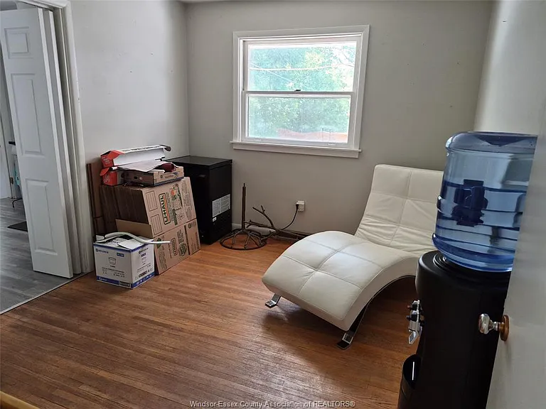 27 Horwath Ave — Photo 8