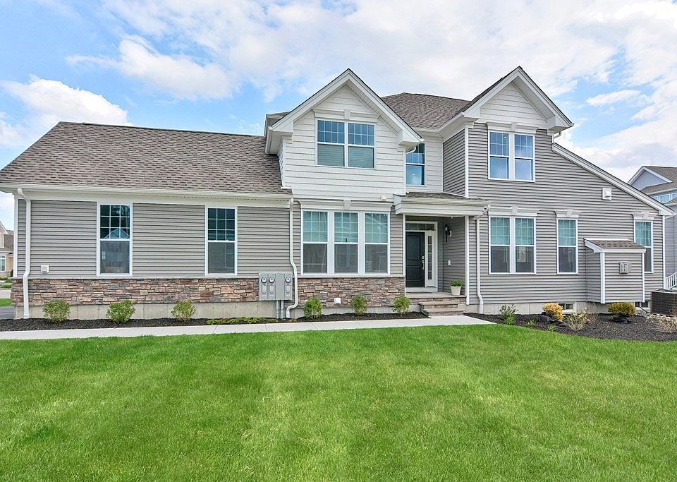 1st image of 23 Hattie Ln #23