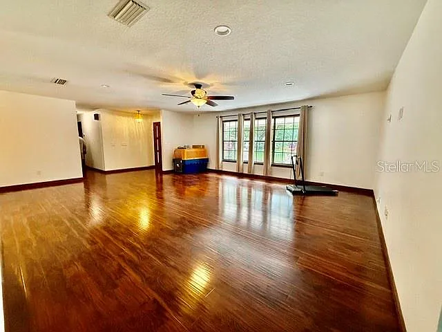 543 Princewood Dr — Photo 4