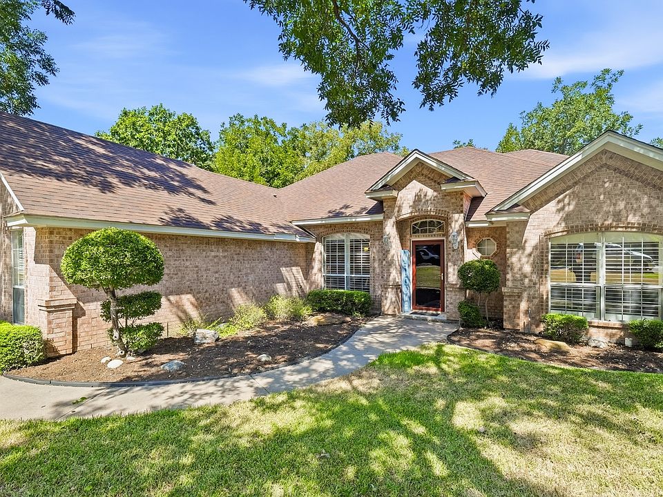 1st image of 6021 Melrose Cir