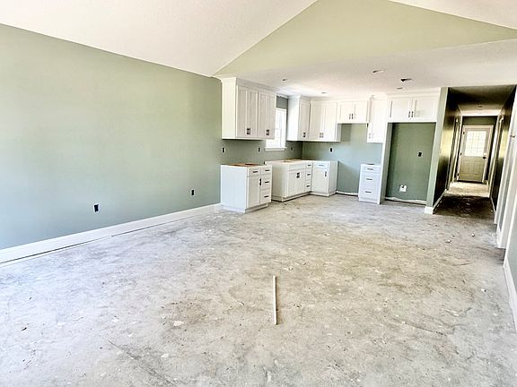 2nd image of 303 Wright St
