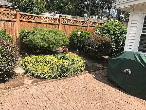 Rear Patio Flora