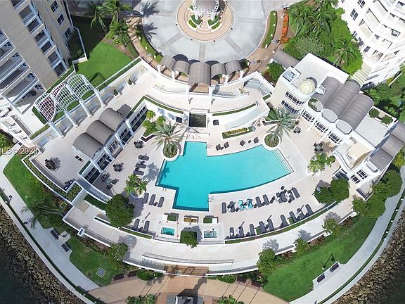 3rd image of 848 Brickell Key Dr #3