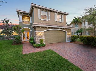 2304 NW Via Della Ct, Port Saint Lucie, FL 34986
